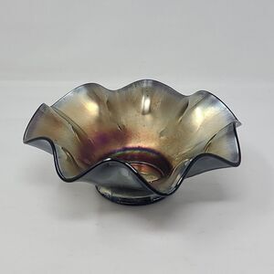 Antique 1909 Dugan Daisy Dear Amethyst Carnival Glass Bowl